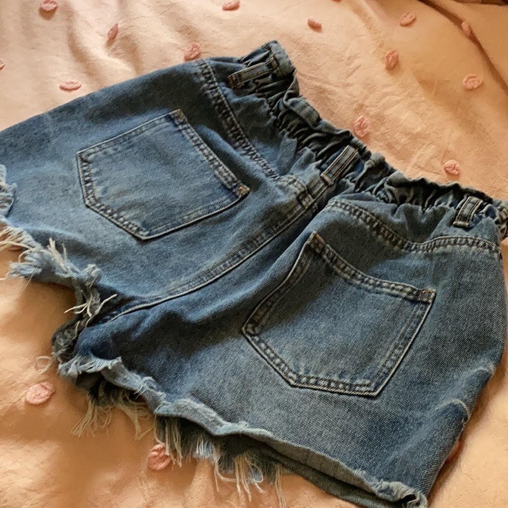 Vintage Havanas paperbag waist denim shorts - Picture 3 of 3
